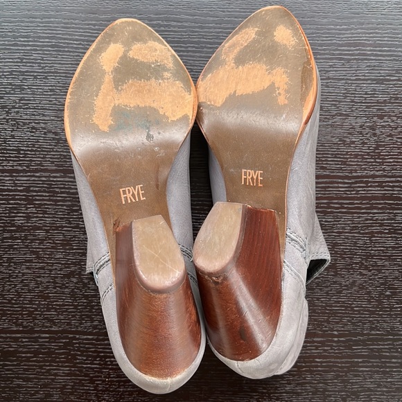FRYE size 8.5 leather bootie gray - Picture 6 of 6